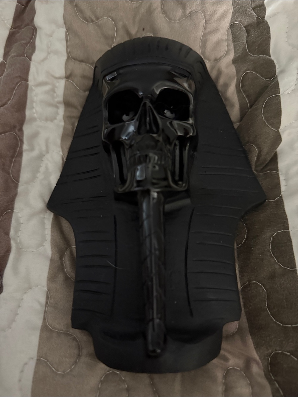 Skullis - black obsidian pharaoh skull